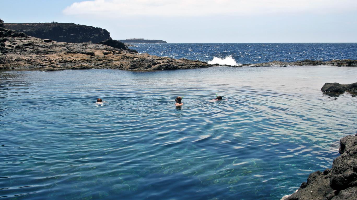 Kinderen snorkelen